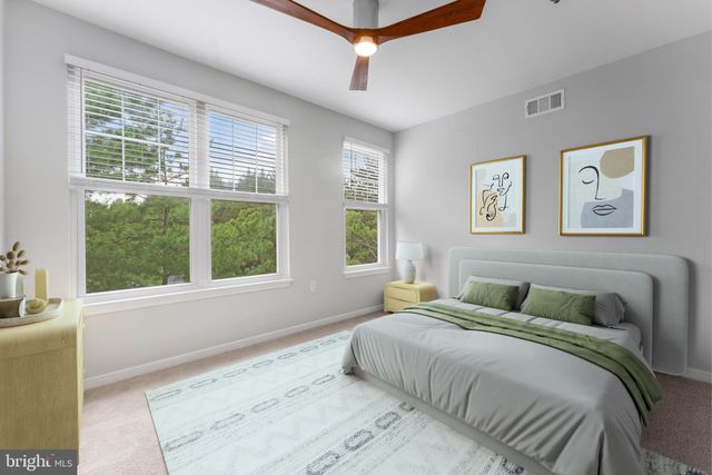 $556,000 | 1641 International Drive, Unit 315, McLean, VA 22102