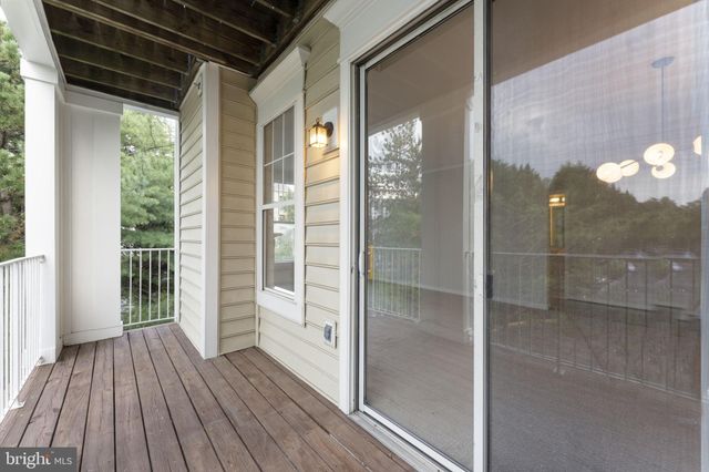 $556,000 | 1641 International Drive, Unit 315, McLean, VA 22102