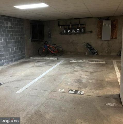 $556,000 | 1641 International Drive, Unit 315, McLean, VA 22102