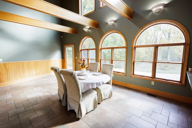 a view of an entryway with seating area