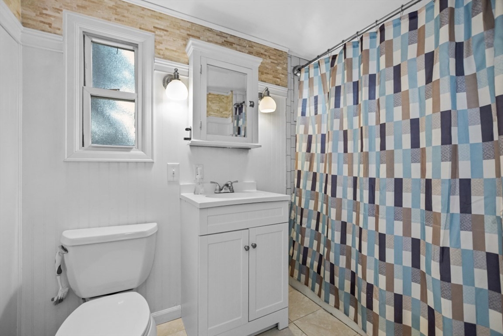 29 Madison Road Halifax, MA 02338 - Photo 11 of 18 Gallery Image 11
