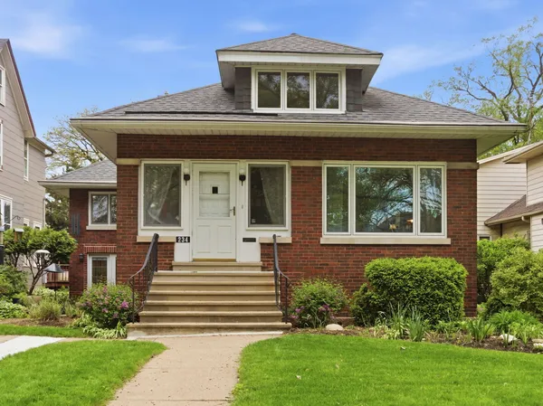 $825,000 | 234 Franklin Avenue, River Forest, IL 60305