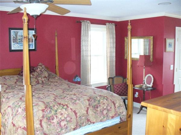 26 Pomeroy Meadow Road Southampton, MA 01073 - Photo 10 of 19