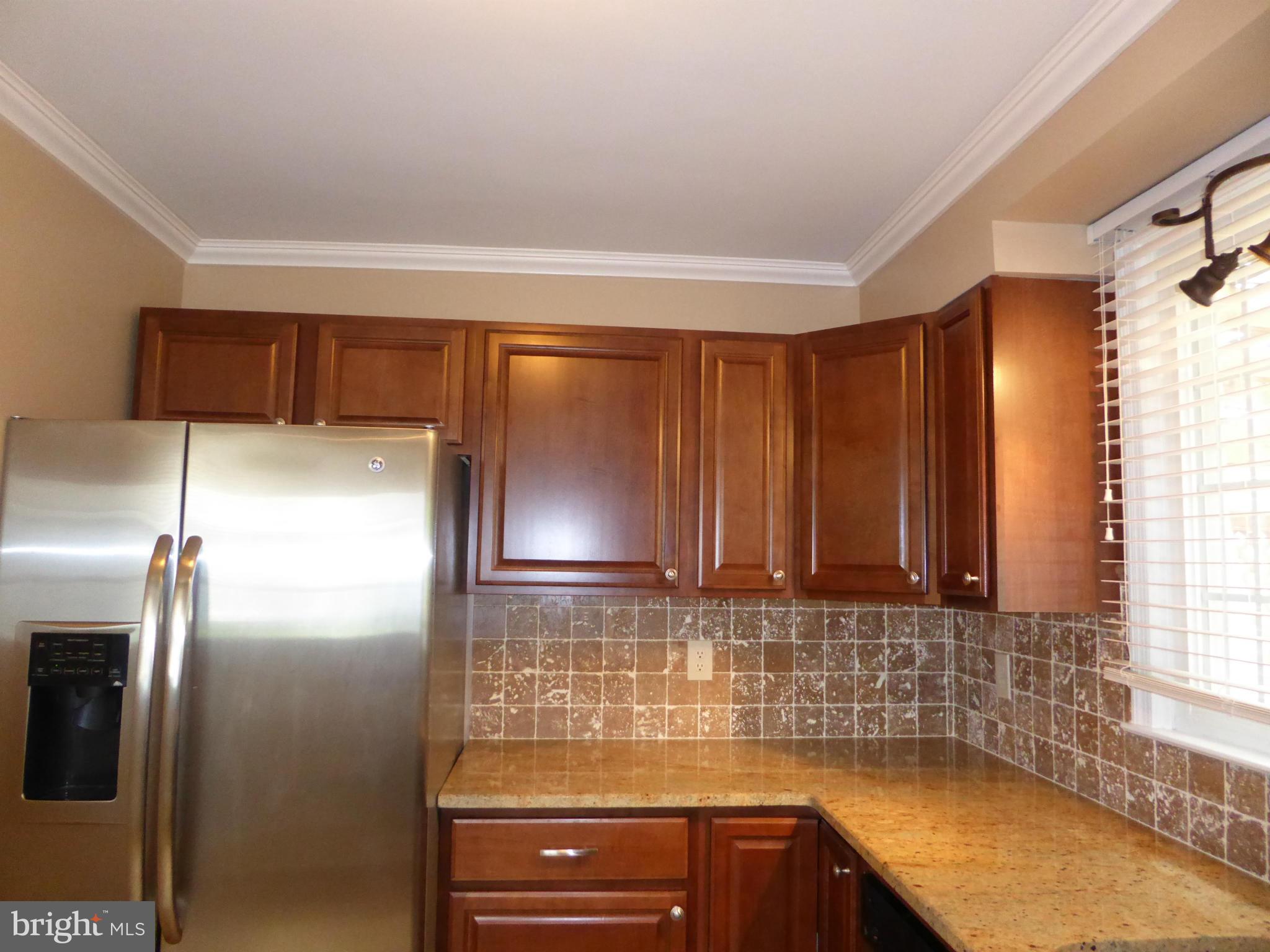 2602 East Joppa Road Baltimore, MD 21234 - Photo 3 of 28 Kitchen