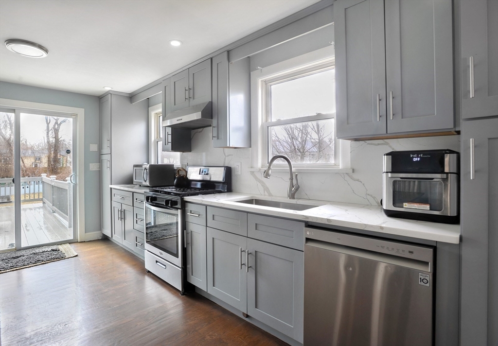 4 Alva Terrace Randolph, MA 02368 - Photo 4 of 23