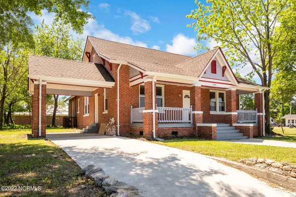 $300,000 | 104 Front Street, Kelford, NC 27847
