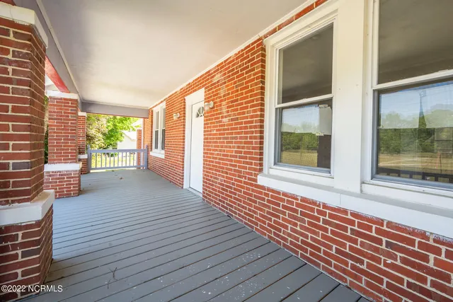 $300,000 | 104 Front Street, Kelford, NC 27847
