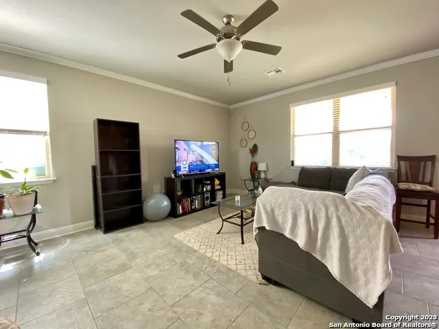 $2,195 | 6626 Willow Farm, San Antonio, TX 78249