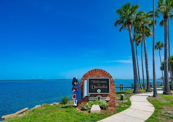 $1,149,900 | 5 Shore Drive, Dunedin, FL 34698