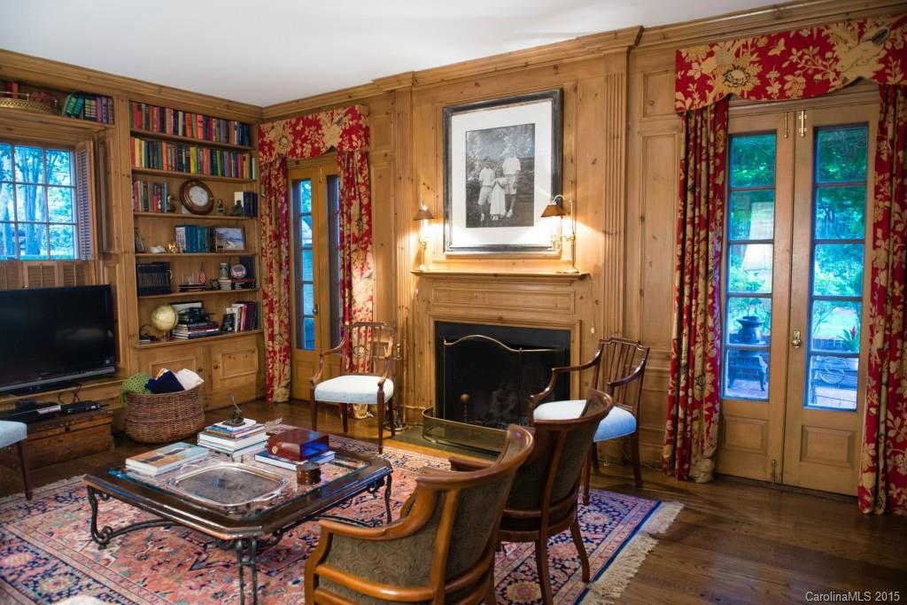 2042 Queens Road East Charlotte, NC 28207 - Photo 4 of 11 Gallery Image 4