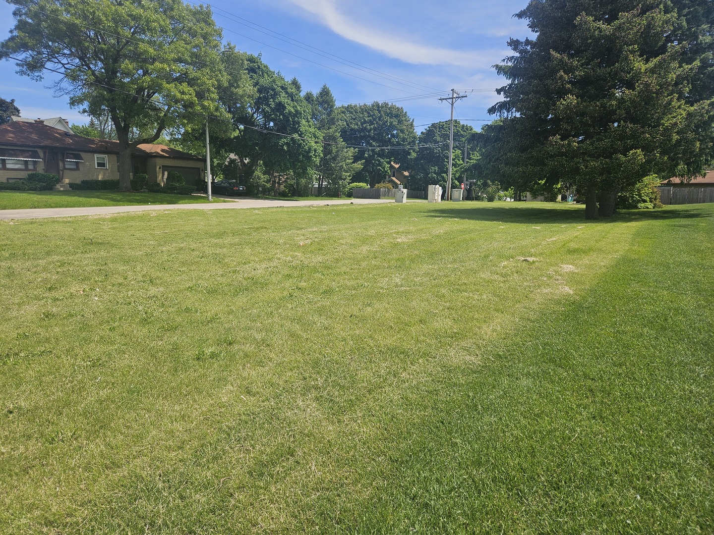 2001 Sheridan Road Zion, IL 60099 - Photo 1 of 3 Gallery Image 1