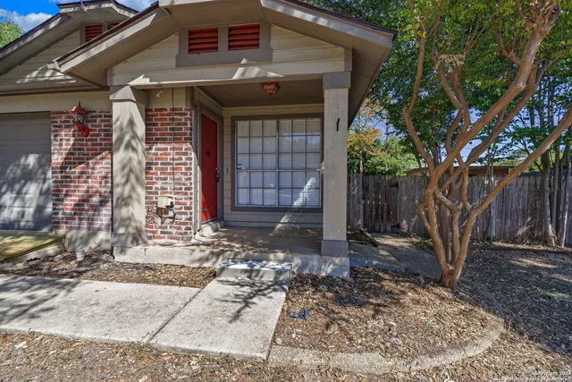 $1,900 | 110 Cibolo Branch Drive, Boerne, TX 78006