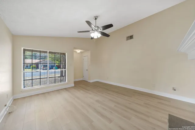 $1,900 | 110 Cibolo Branch Drive, Boerne, TX 78006