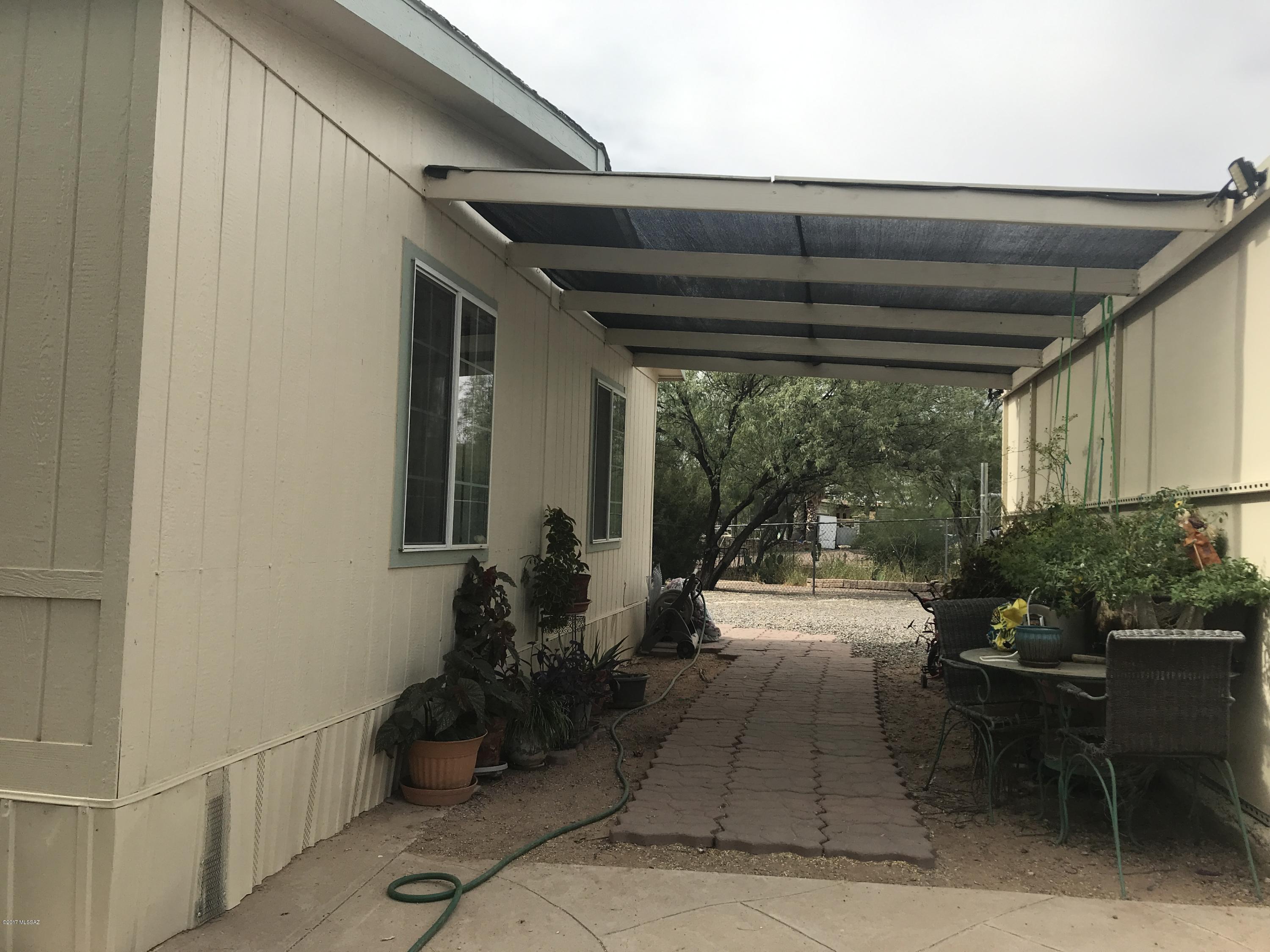 4213 West Valencia Road Tucson, AZ 85746 - Photo 2 of 26 Gallery Image 2