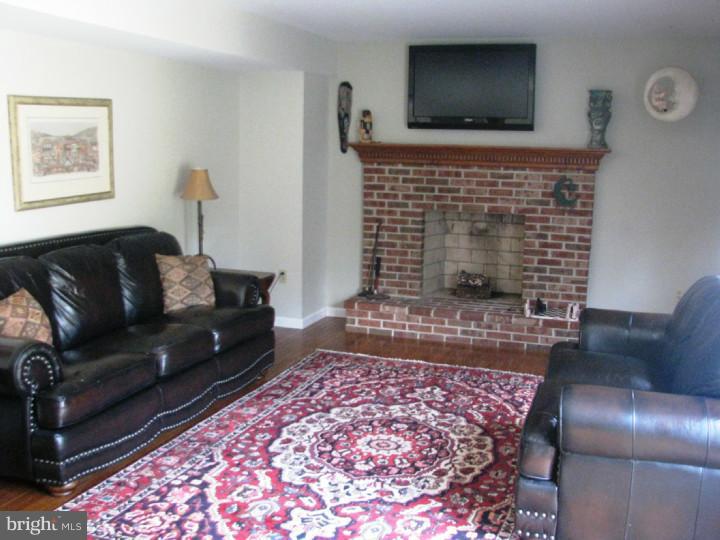 308 Jefferis Road Downingtown, PA 19335 - Photo 7 of 25 Gallery Image 7