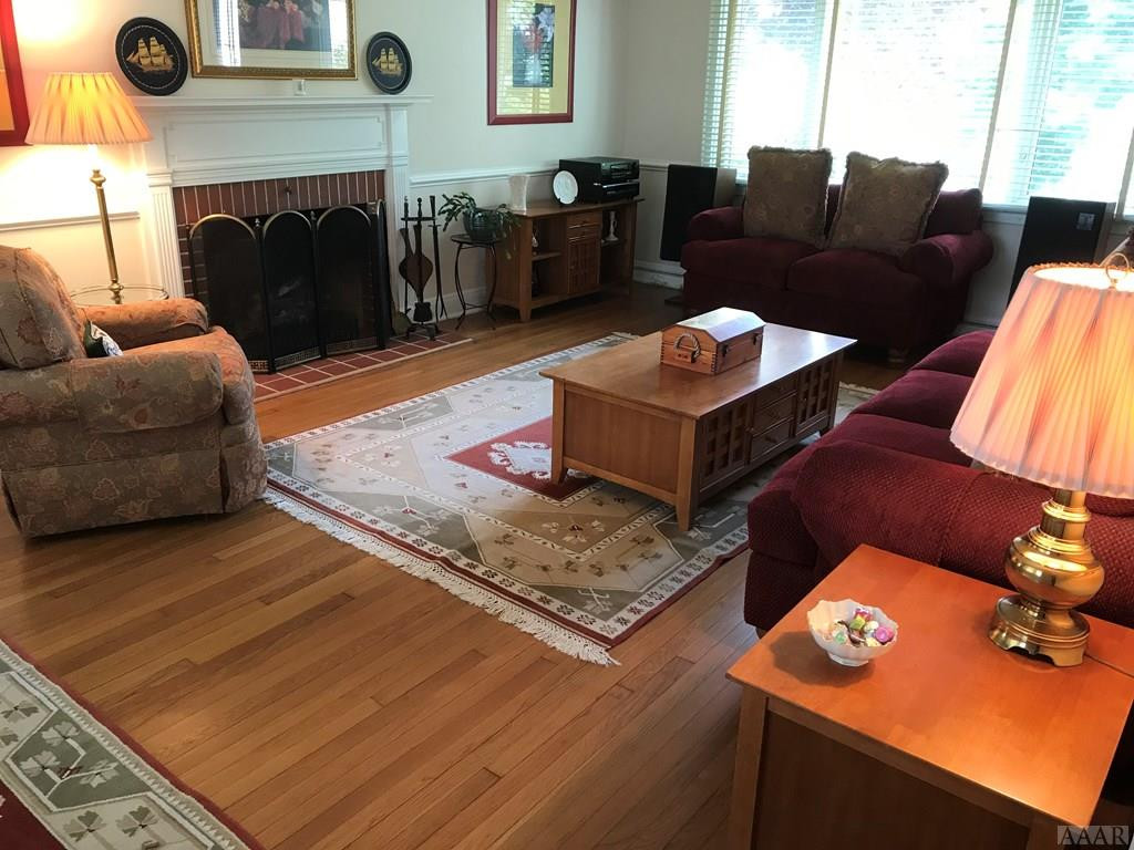 LR with fireplace
