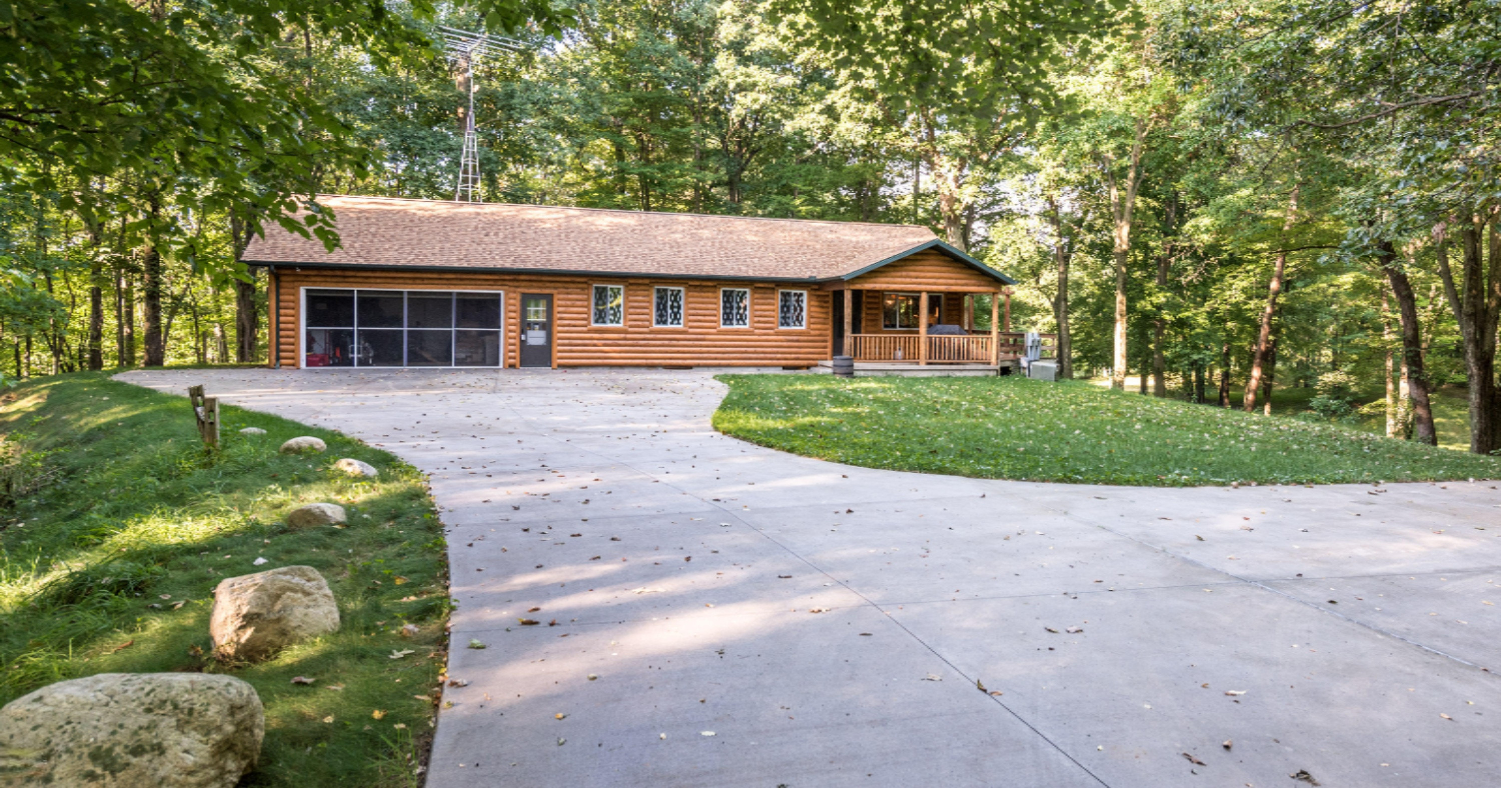 880 Anderson Road Niles, MI 49120 - Photo 2 of 41 _DSC1150