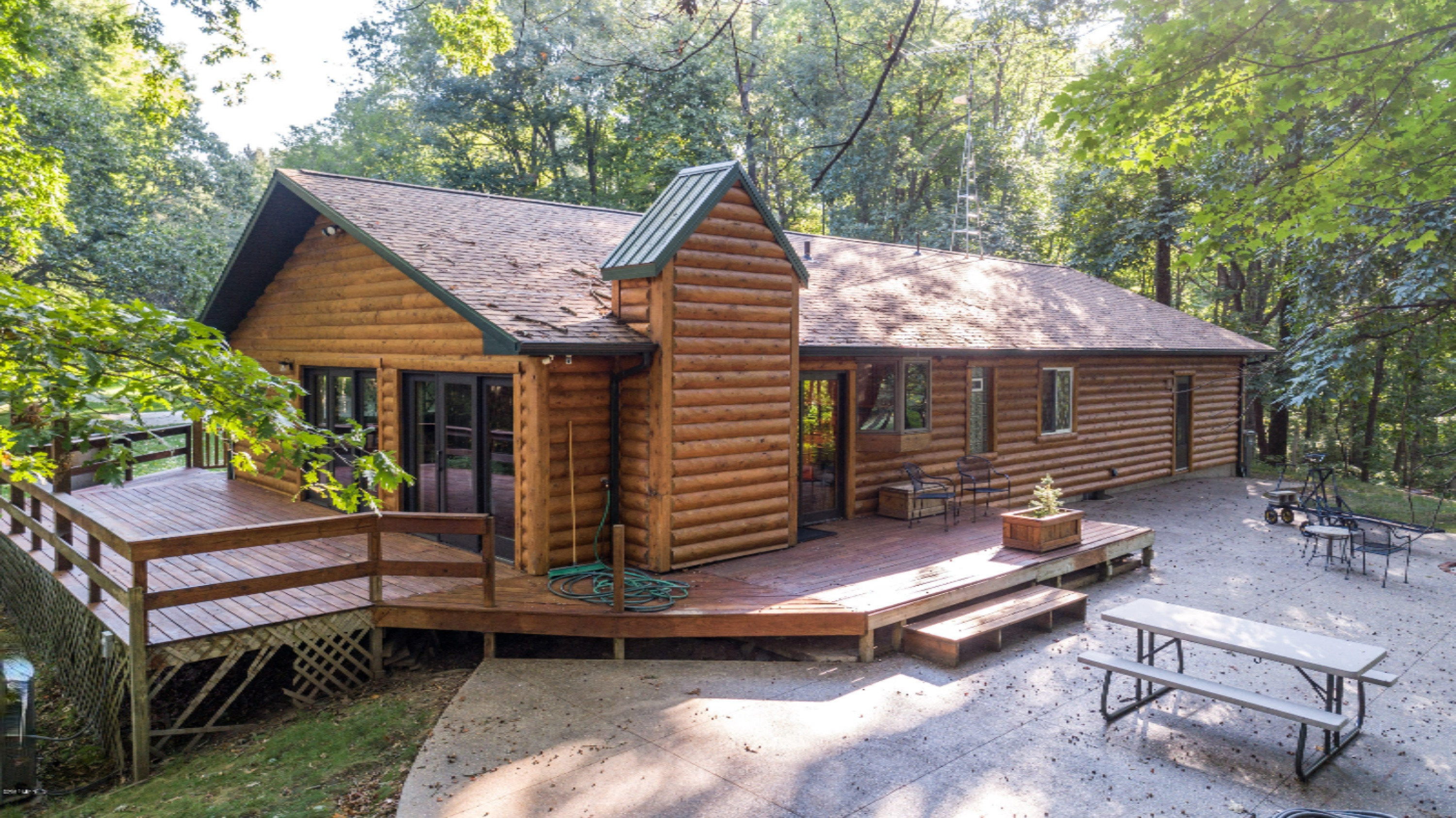 880 Anderson Road Niles, MI 49120 - Photo 4 of 41 DJI_0012