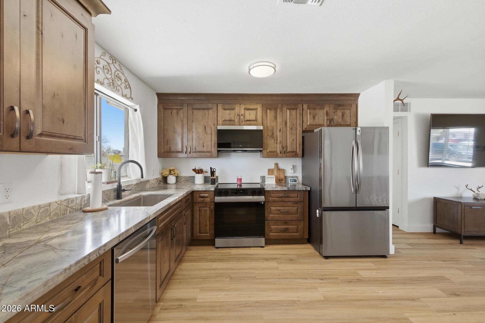 9251 West Gary Road Peoria, AZ 85345 - Photo 9 of 26 _H__5345