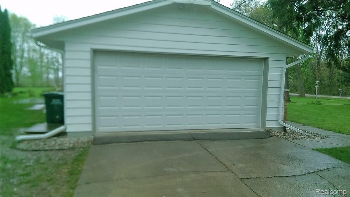 2180 Armond Road Howell, MI 48855 - Photo 55 of 62 IMAG0275.jpg