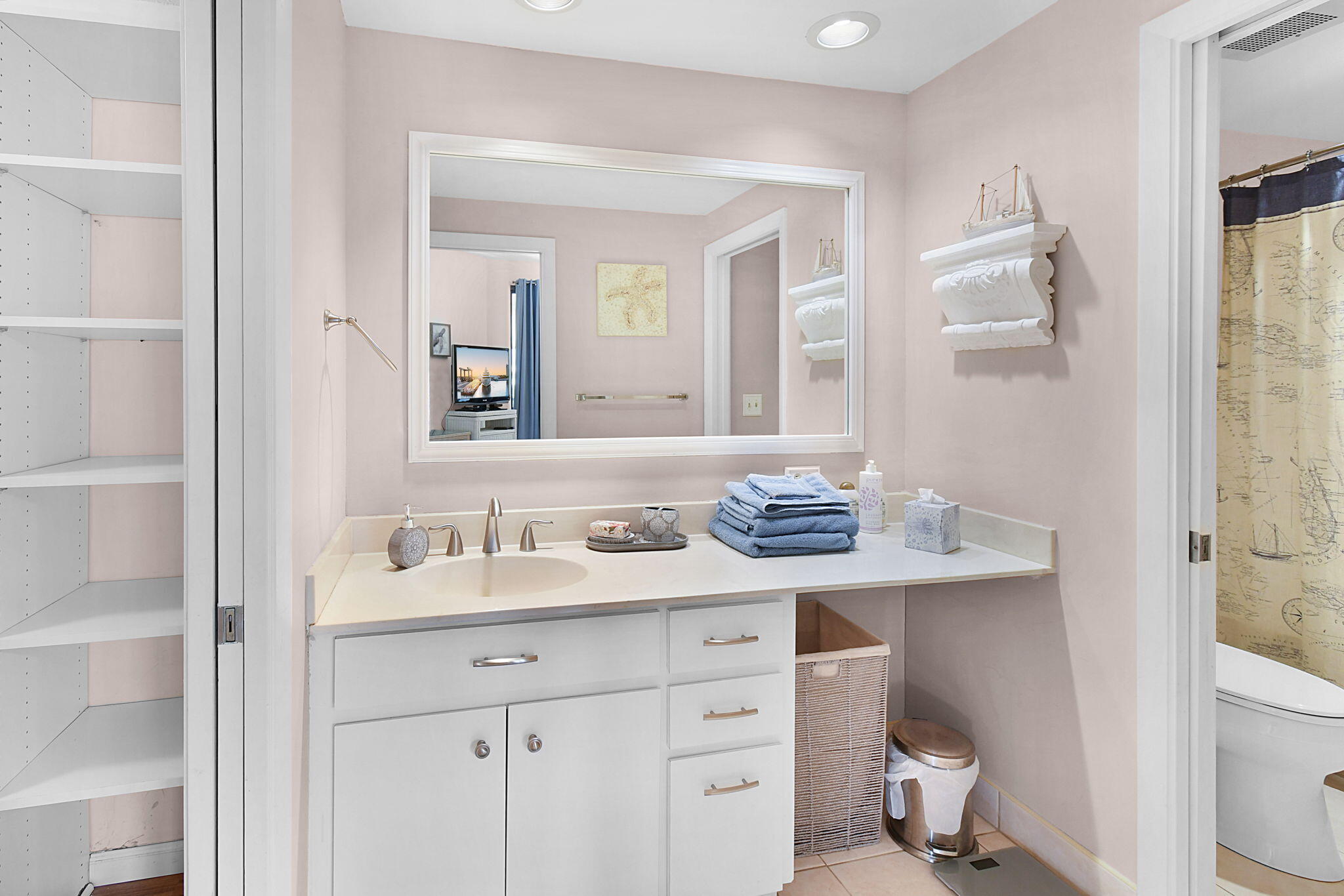 221 Northeast Plantation Road, Unit 211 Stuart, FL 34996 - Photo 18 of 32 Master Bathroom