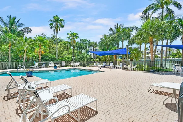 $4,500 | 221 Northeast Plantation Road, Unit 211, Stuart, FL 34996