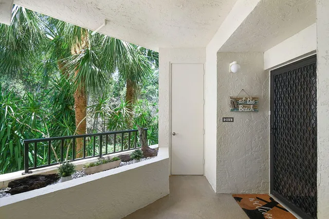 $4,500 | 221 Northeast Plantation Road, Unit 211, Stuart, FL 34996