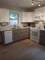 1219 Ashley Hall Road, Unit B Charleston, SC 29407 - Photo 4 of 13 20240111164255804229000000