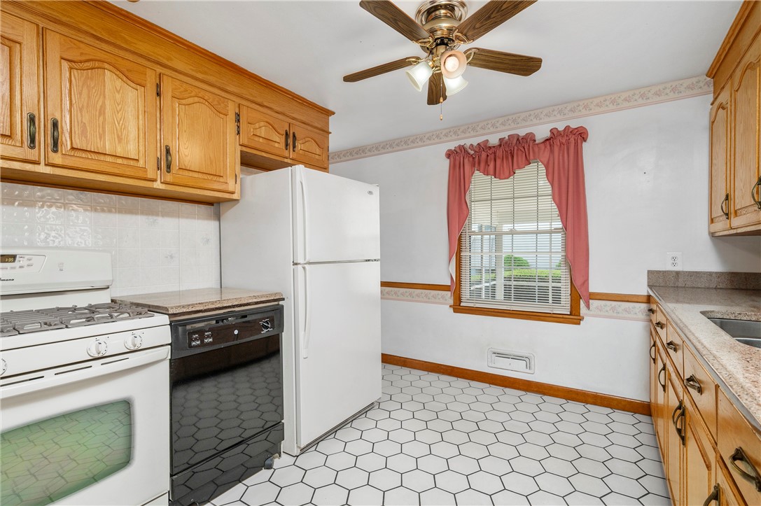 165 Patton Road Woonsocket, RI 02895 - Photo 5 of 34
