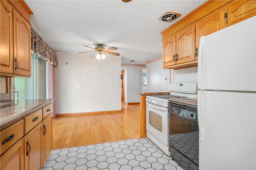 165 Patton Road Woonsocket, RI 02895 - Photo 7 of 34