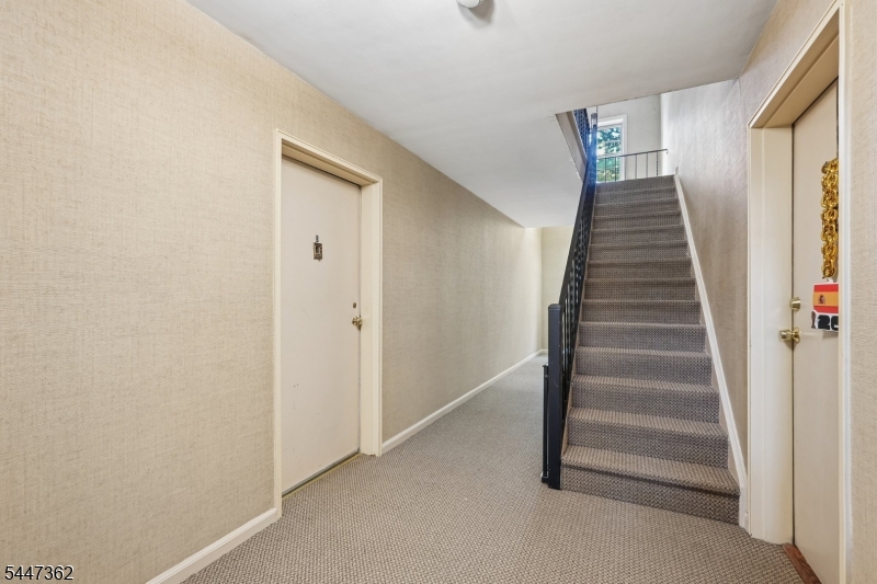 135 South Maple Avenue, Unit 143B Ridgewood, NJ 07450 - Photo 4 of 30 Gallery Image 4