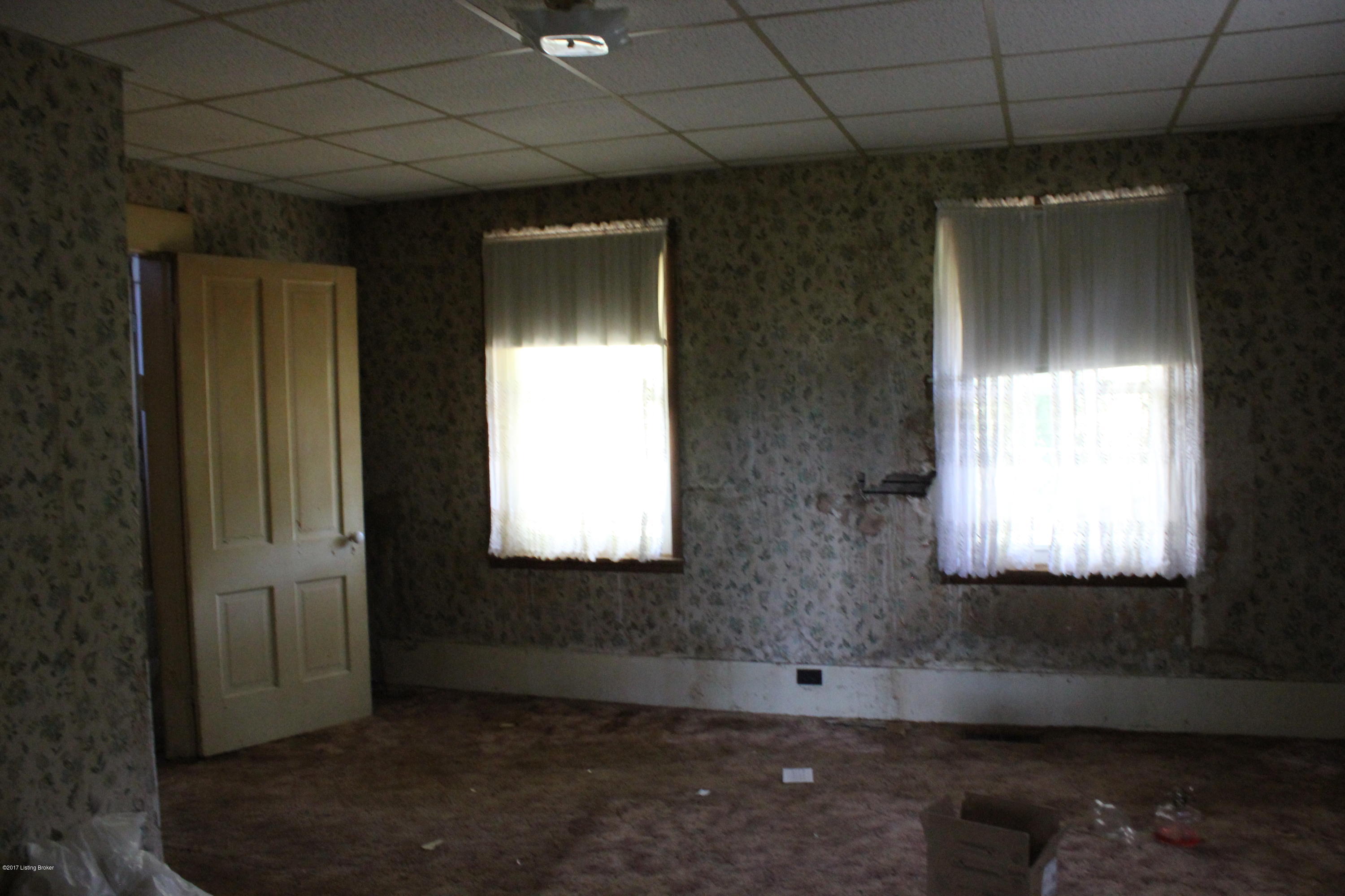4400 Old Lagrange Road Buckner, KY 40010 - Photo 20 of 29 IMG_3108