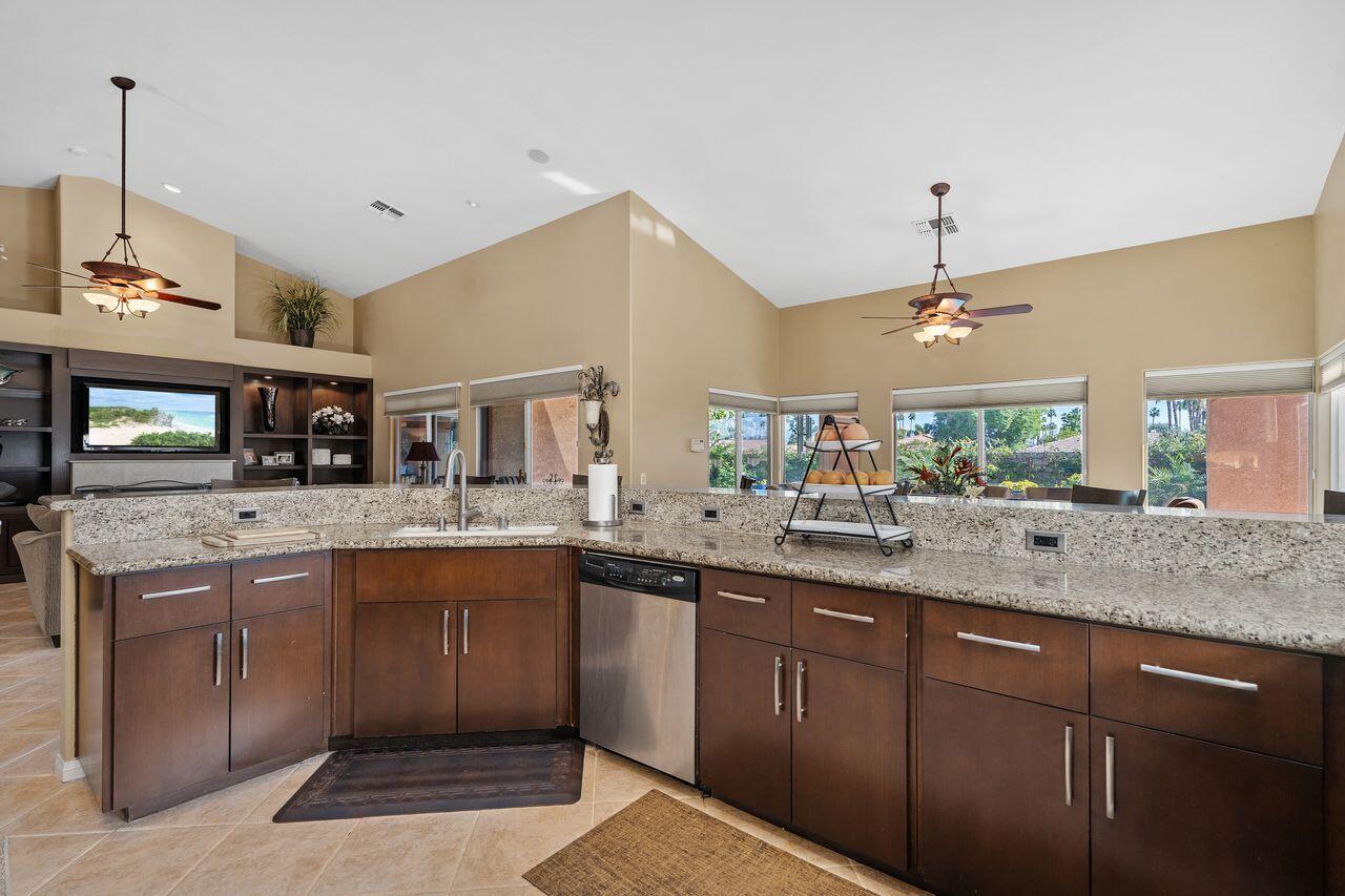 28 White Sun Way Rancho Mirage, CA 92270 - Photo 42 of 43 a kitchen with lots of counter top space
