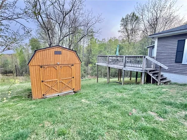 $170,000 | 1072 Grassy Knob Road, Pinnacle, NC 27043