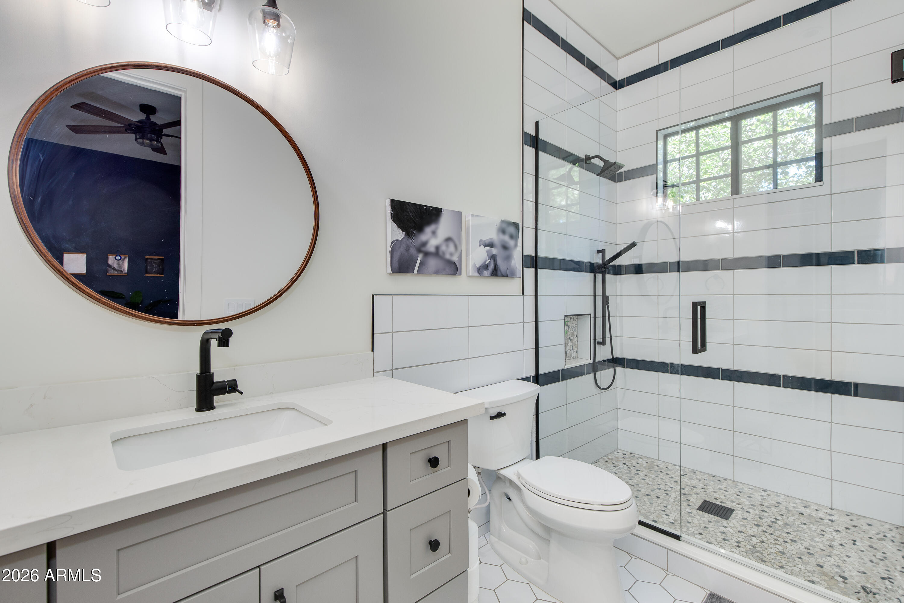 6850 North 2nd Street Phoenix, AZ 85012 - Photo 31 of 56 Bathroom 2