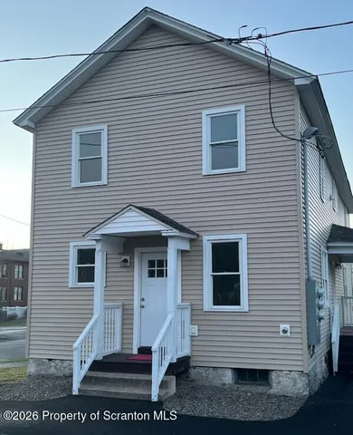 $1,400 | Undisclosed Address, Olyphant, PA 18447