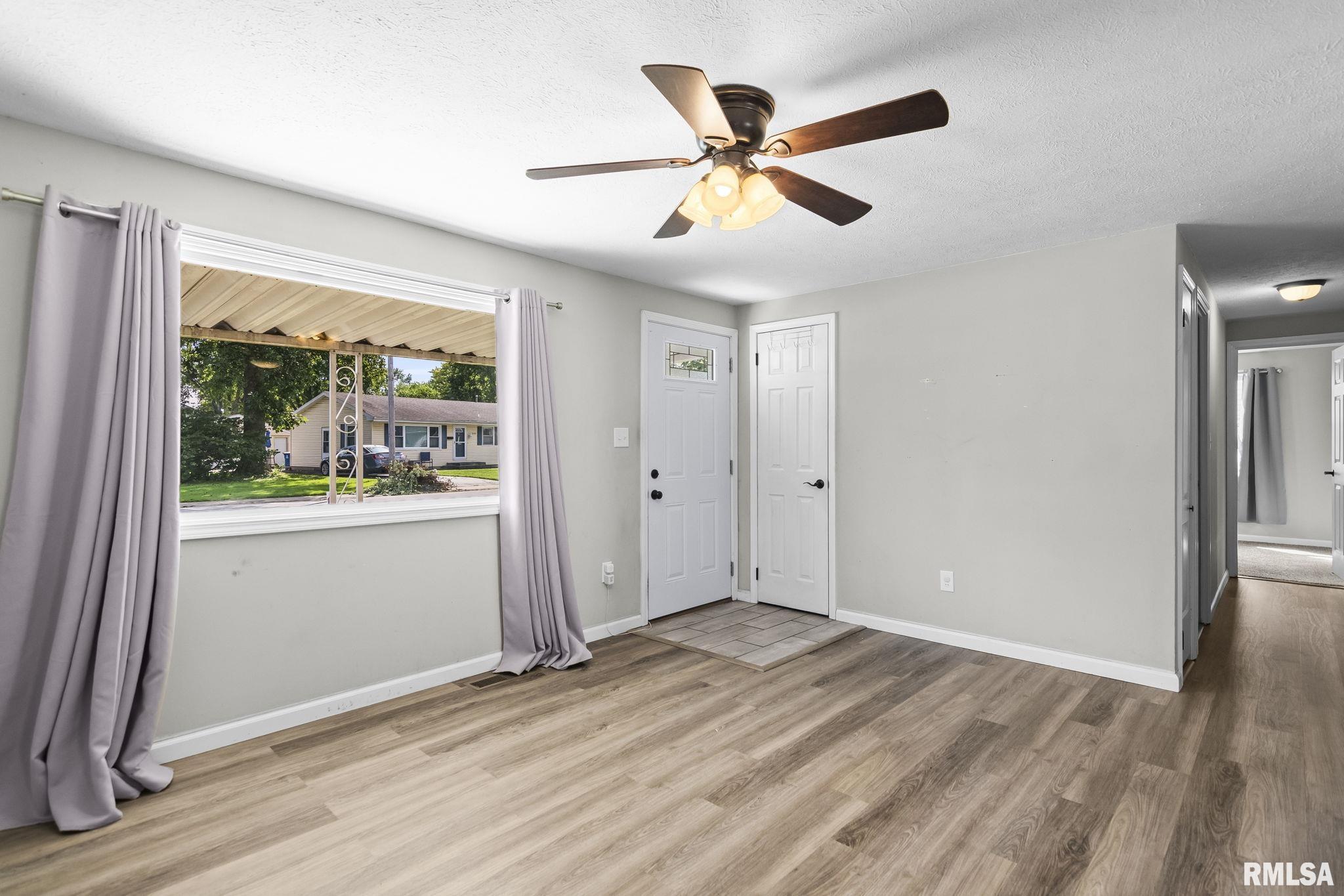 2617 Kent Drive Springfield, IL 62703 - Photo 5 of 35 Gallery Image 5