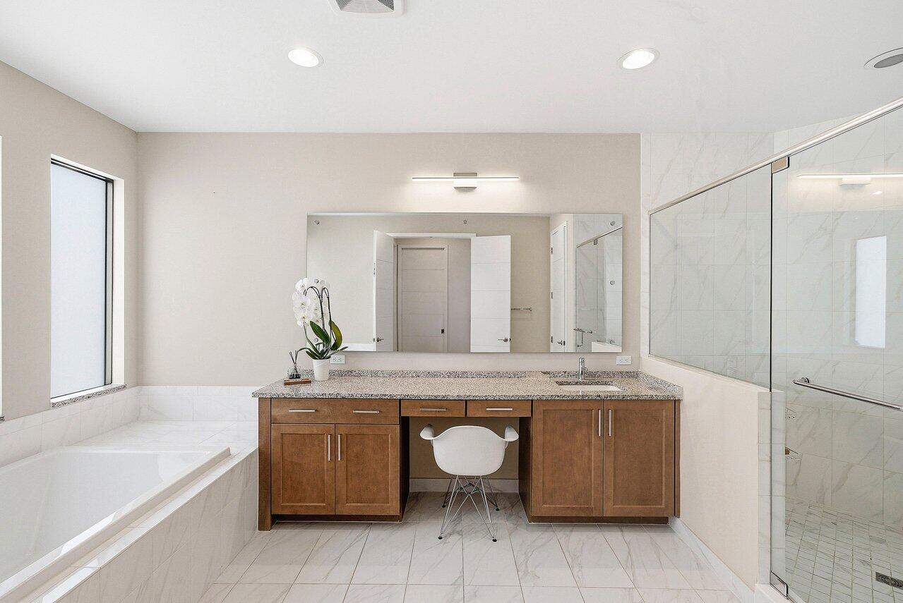 8092 Laurel Falls Drive Boca Raton, FL 33496 - Photo 21 of 60 040-8092LaurelFallsDrive-BocaRaton-FL-33