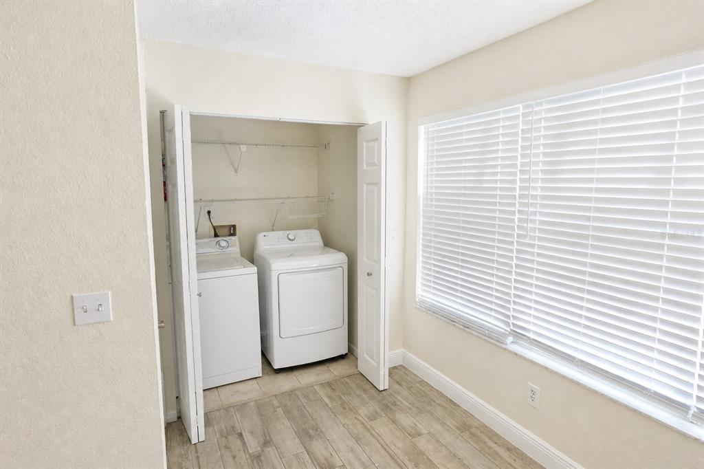 5156 Conroy Road, Unit 16 Orlando, FL 32811 - Photo 5 of 21 Gallery Image 5