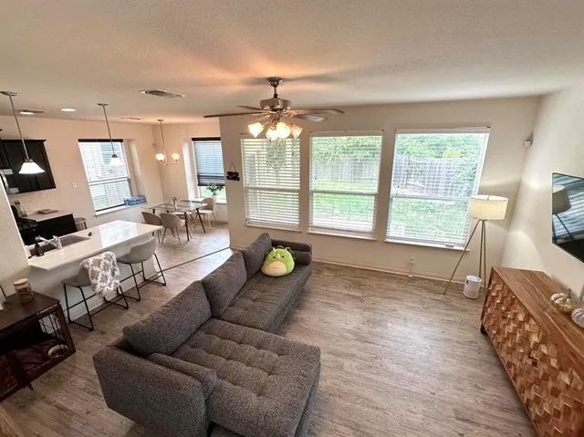 $2,250 | 2209 Nestlewood Drive, Austin, TX 78754