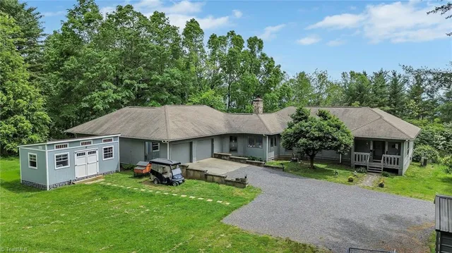 $865,000 | 939 Don Bare Road, Jefferson, NC 28640