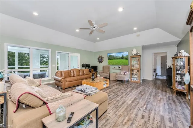 $865,000 | 939 Don Bare Road, Jefferson, NC 28640