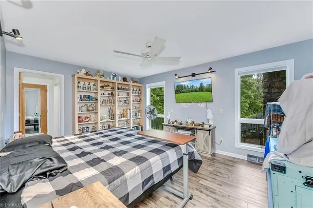 $865,000 | 939 Don Bare Road, Jefferson, NC 28640