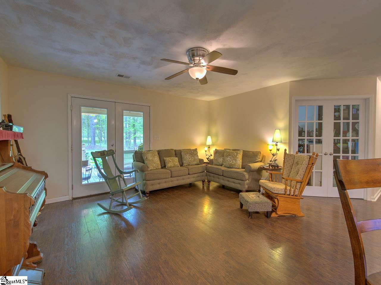 200 Irene Road Gray Court, SC 29645 - Photo 3 of 25 Gallery Image 3