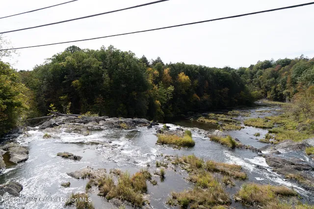 a view of a yard with a sink