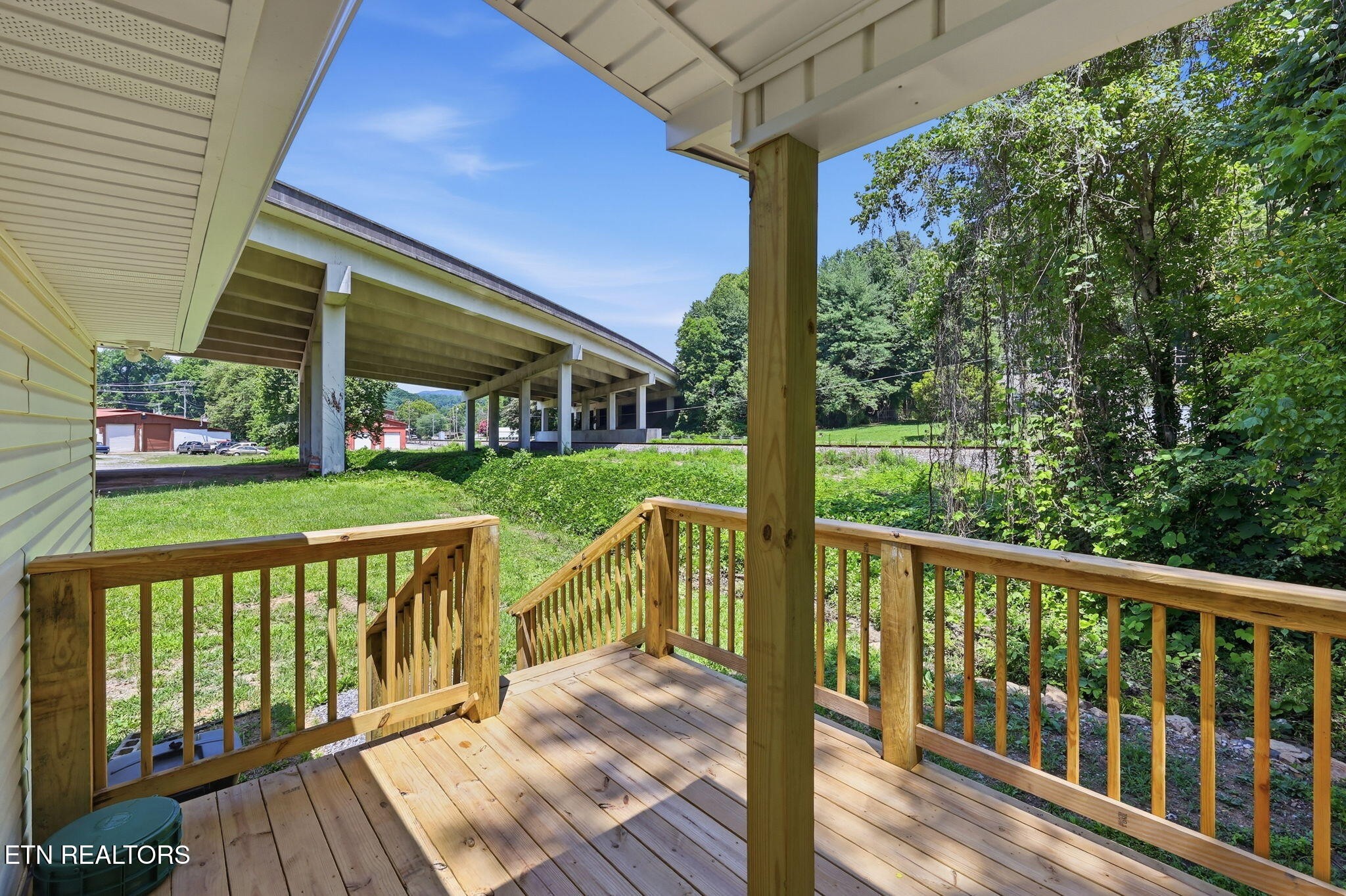 210 East Spring Street Oliver Springs, TN 37840 - Photo 19 of 23