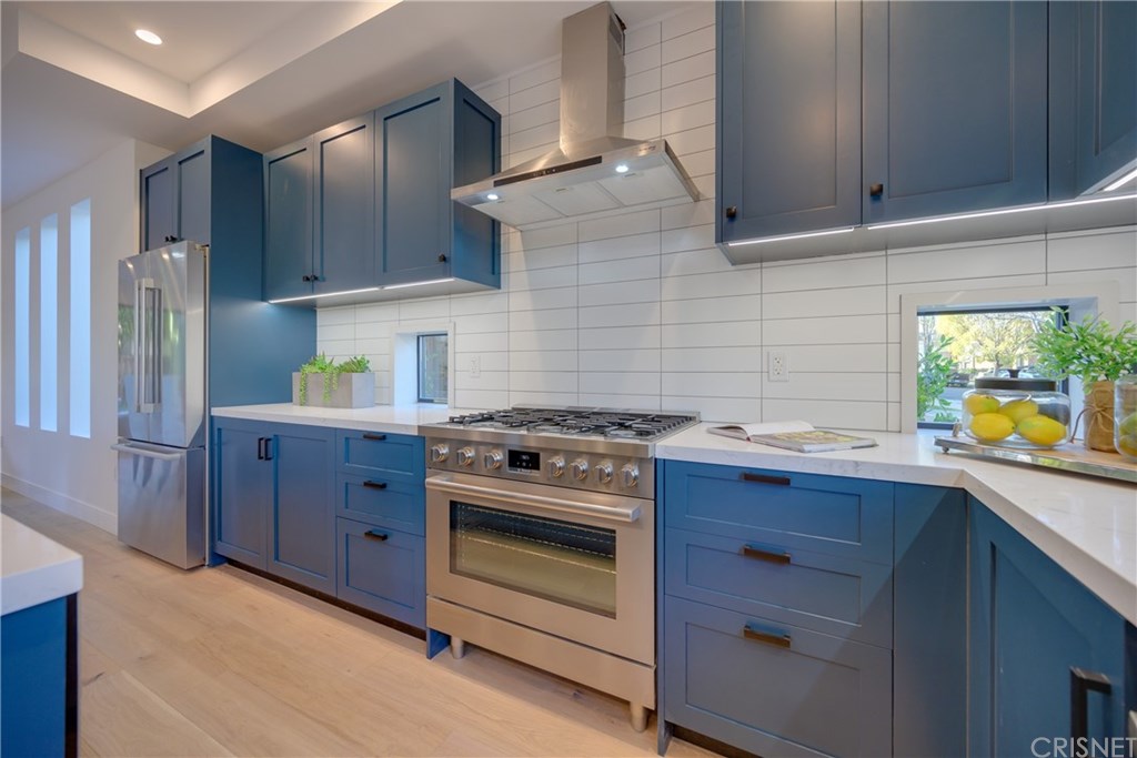 4161 Sunnyside Avenue Los Angeles, CA 90066 - Photo 24 of 58