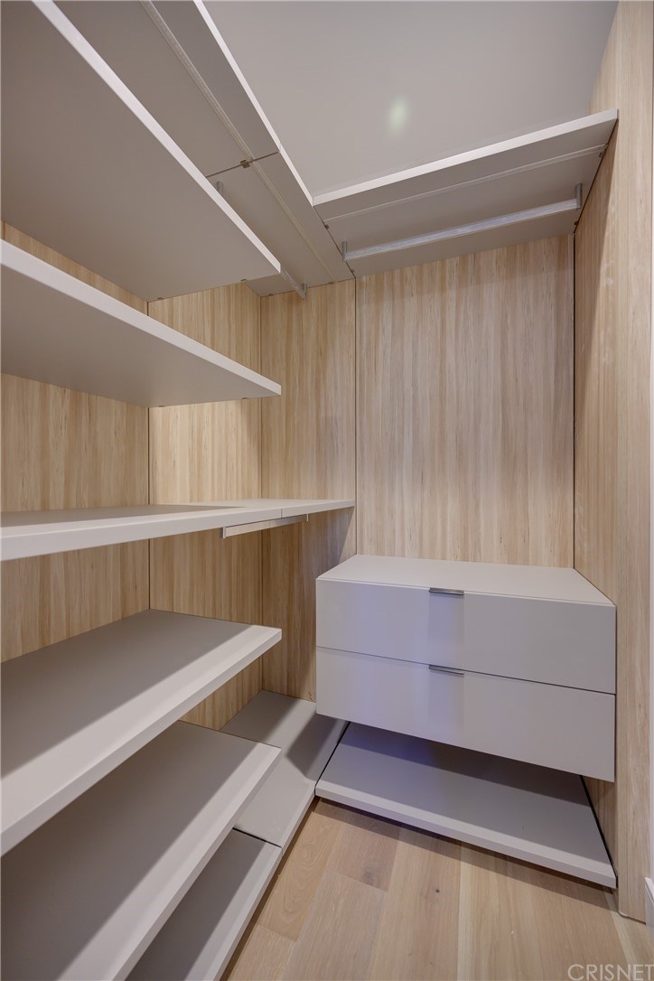 4161 Sunnyside Avenue Los Angeles, CA 90066 - Photo 29 of 58