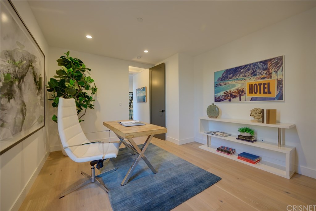 4161 Sunnyside Avenue Los Angeles, CA 90066 - Photo 30 of 58