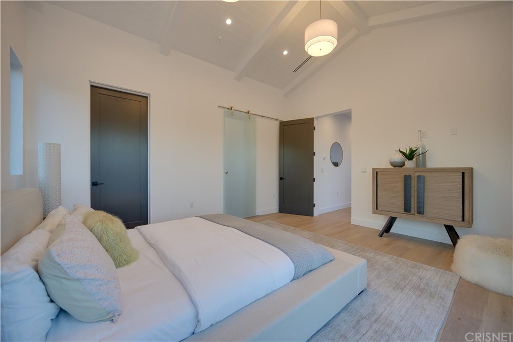 4161 Sunnyside Avenue Los Angeles, CA 90066 - Photo 38 of 58